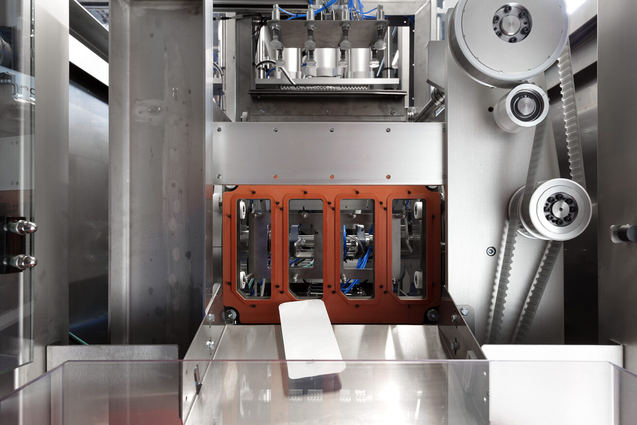 TAP-L Lineaire fill seal machine medische producten