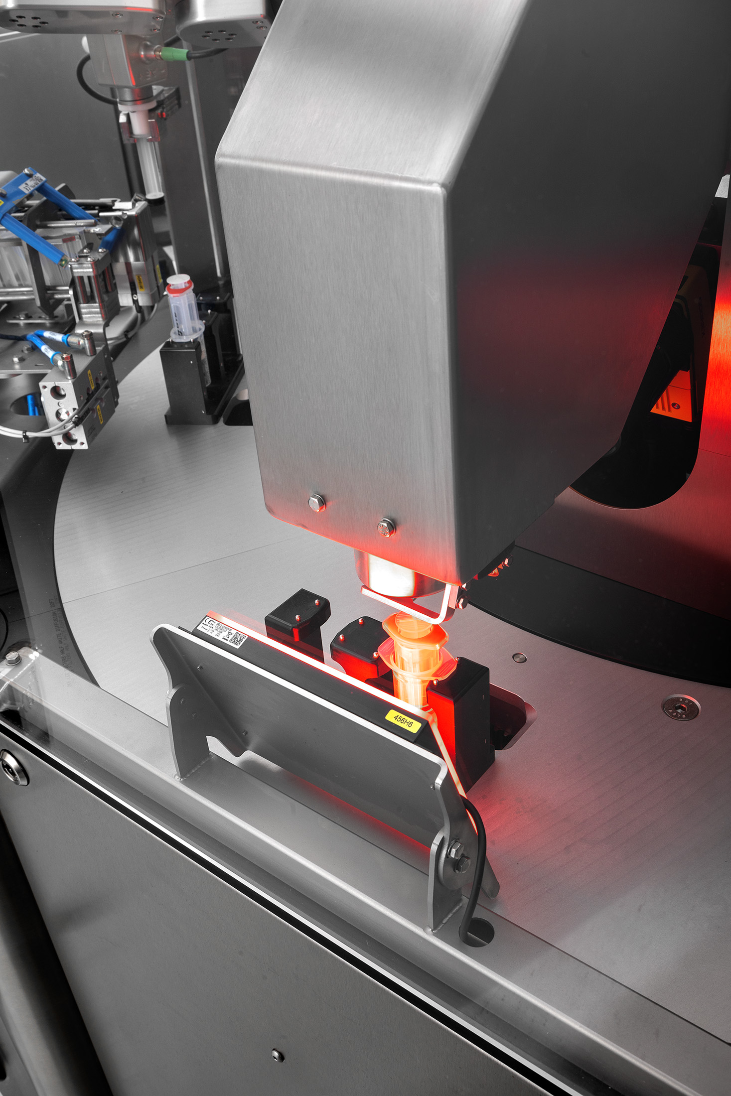 LAP-C Assembly and blister packaging machine